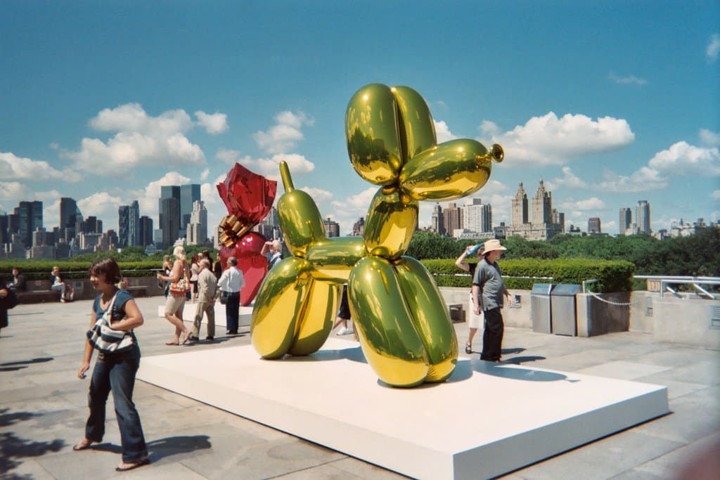 Jeff Koons Balloon Dog