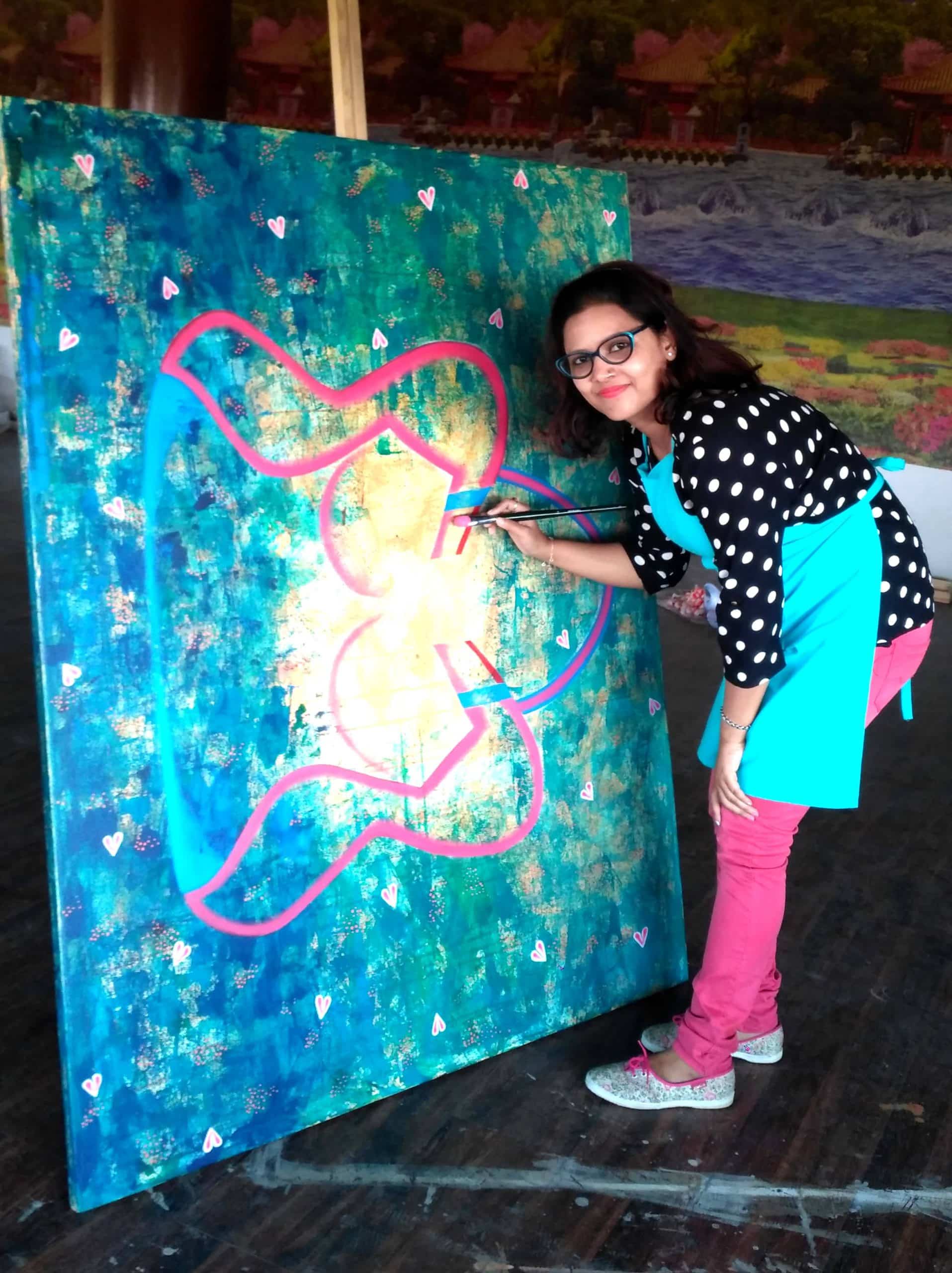 Feminine Objects become Autobiographical Icon and Witness of Memories.