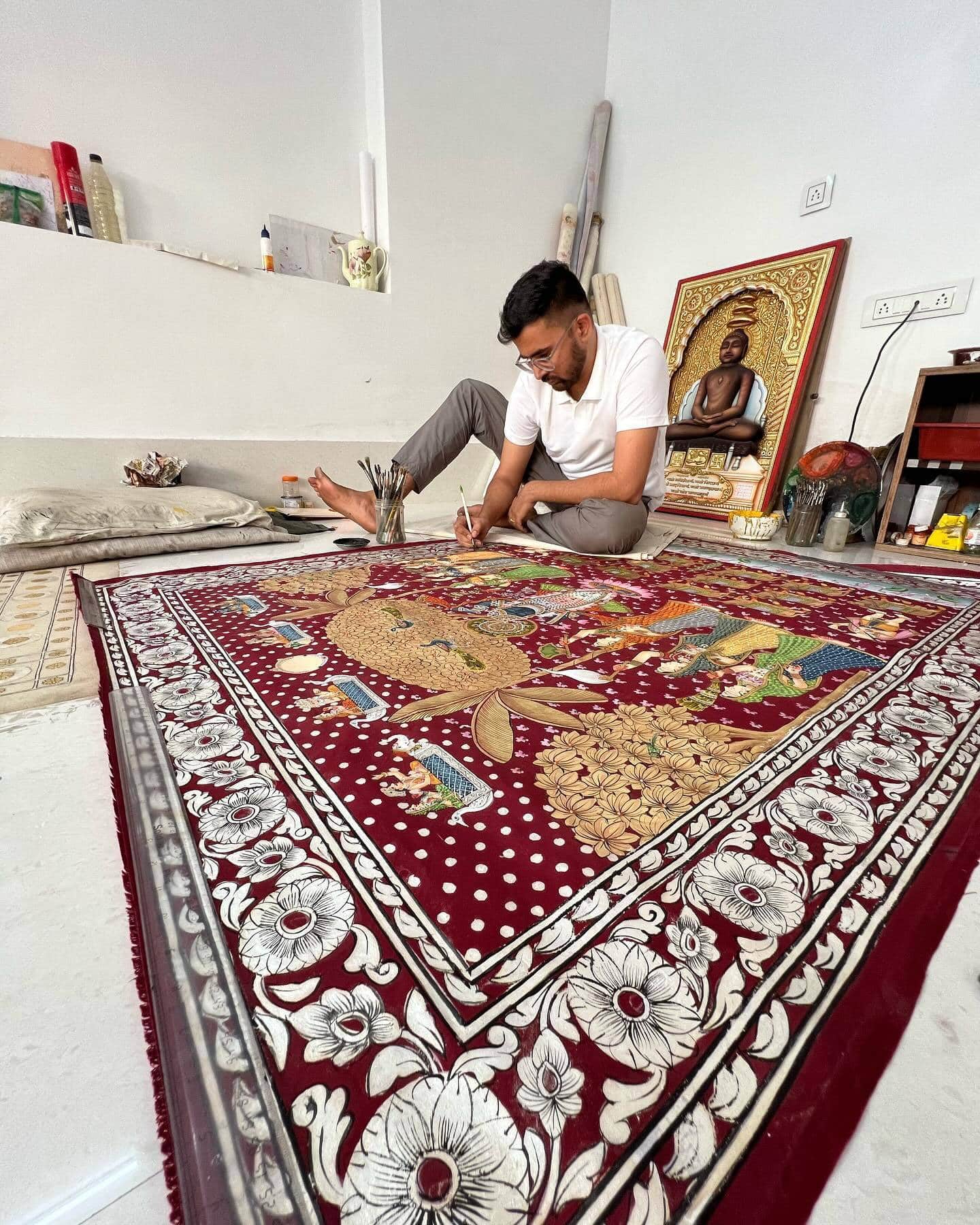 A glimpse into the process of creating a new divine scene